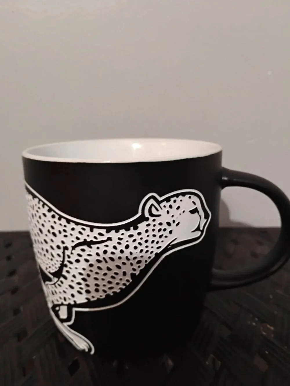 Fresno Chaffee Zoo  Cheetah Coffee Mug, Preloved Good Condition